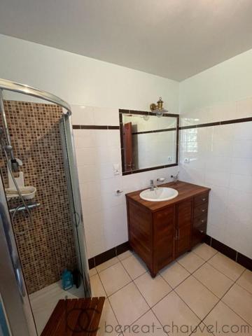 SAINT AVE Maison 7 pièces 147 m²