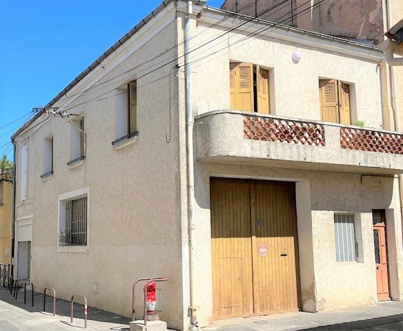 Maison
         3 pièces
        - 70 m² 219 000 € *