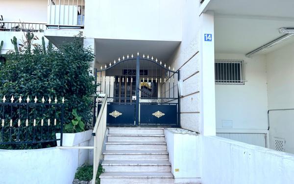 Appartement à vendre    3 pièces • 60 m2 Le Cannet