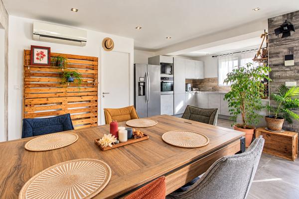 MARIGNANE - MAISON DE 101M² AVEC T2 INDÉPENDANT DE 35M2 LOUÉ, JARDIN, CUISINE D'ÉTÉ ET GARAGE !