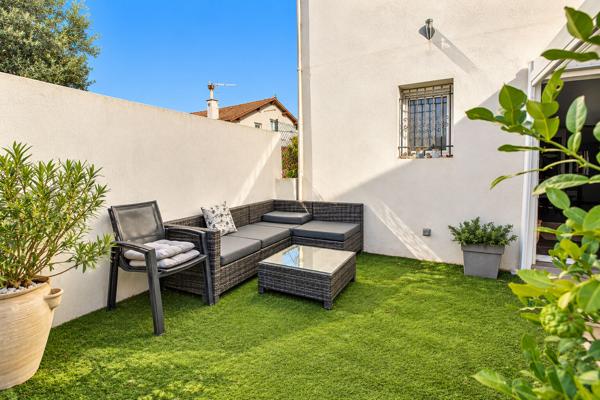 MARIGNANE - MAISON DE 101M² AVEC T2 INDÉPENDANT DE 35M2 LOUÉ, JARDIN, CUISINE D'ÉTÉ ET GARAGE !