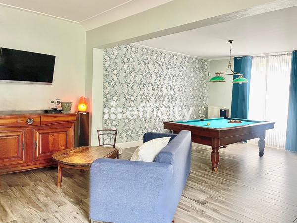 Maison 7 pièces - 220 m²