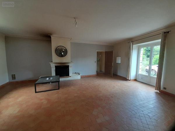 Maison à vendre à Meslay-du-Maine en Mayenne (53170), ref : 53018-1783