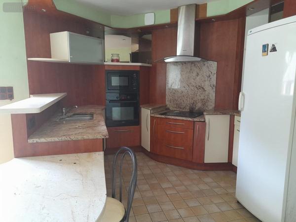 Maison à vendre à Meslay-du-Maine en Mayenne (53170), ref : 53018-1783