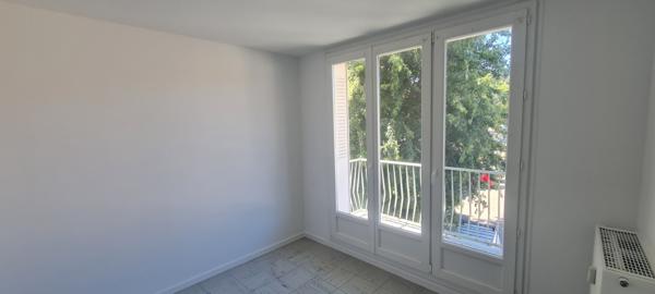 Vienne (38200) APPARTEMENT T3 VIENNE 2ème étage avenue Général Leclerc