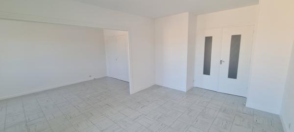 Vienne (38200) APPARTEMENT T3 VIENNE 2ème étage avenue Général Leclerc