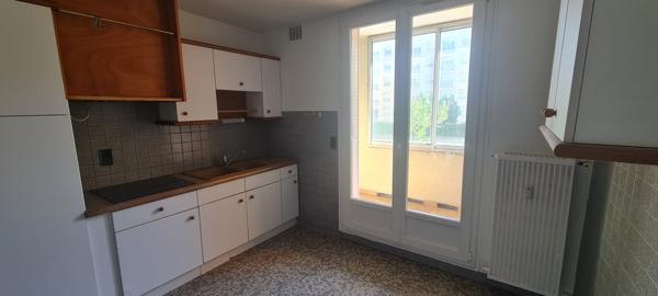Vienne (38200) APPARTEMENT T3 VIENNE 2ème étage avenue Général Leclerc