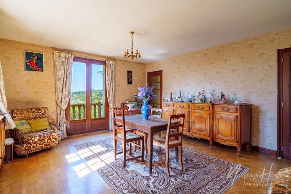 Maison
         4 pièces
        - 94 m² Exclusivité 267 500 € *