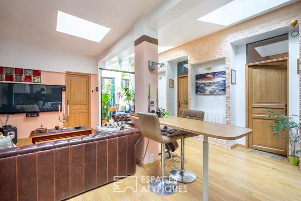 Ancienne boutique sur cour transformée en maison de ville