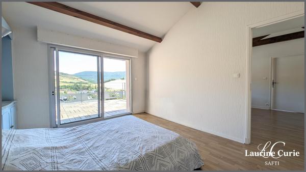 Maison T6 de 160m² avec plus de 120m² de sous-sol