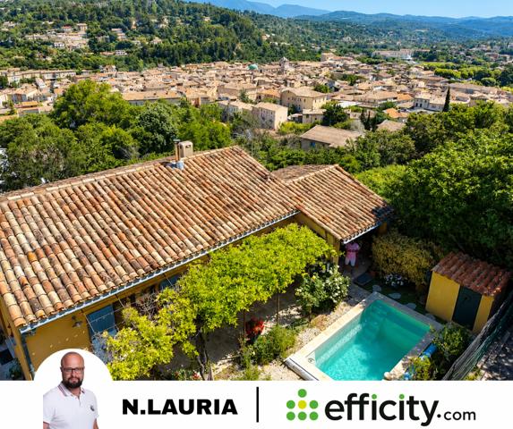 Maison
         5 pièces
        - 147 m² 467 000 € *