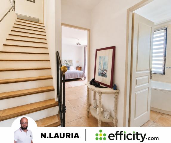 Maison
         5 pièces
        - 147 m² 467 000 € *