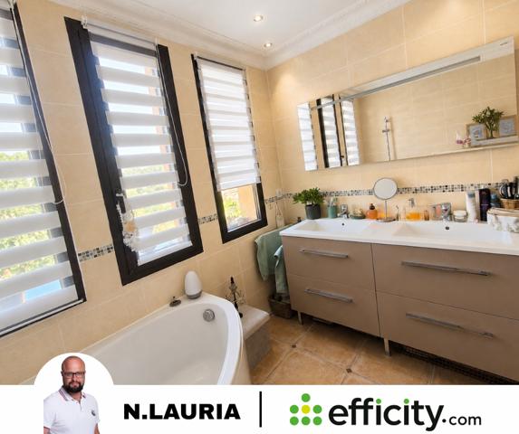Maison
         5 pièces
        - 147 m² 467 000 € *