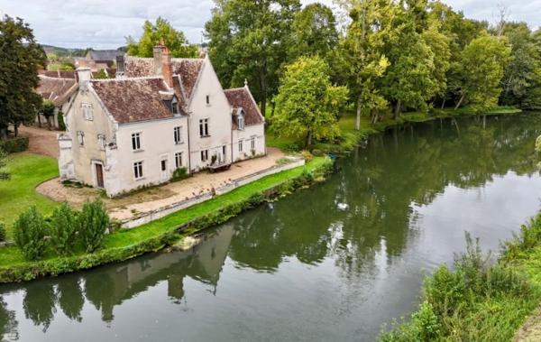 Vente Villa Manoir sur parc paysagé à rafraîchir Vendome   