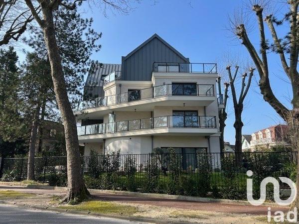 Appartement 3 pièces de 81 m² à Saint-Maur-des-Fossés (94210)