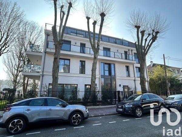 Appartement 3 pièces de 81 m² à Saint-Maur-des-Fossés (94210)