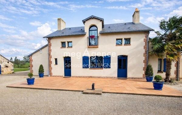 Maison à LA CHAPELLE-SAINT-AUBIN, 72650 - 8 pièces 180m²