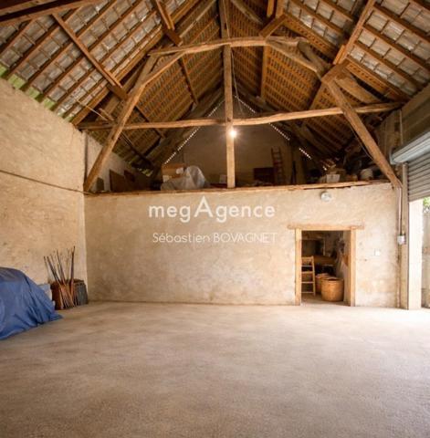 Maison à LA CHAPELLE-SAINT-AUBIN, 72650 - 8 pièces 180m²