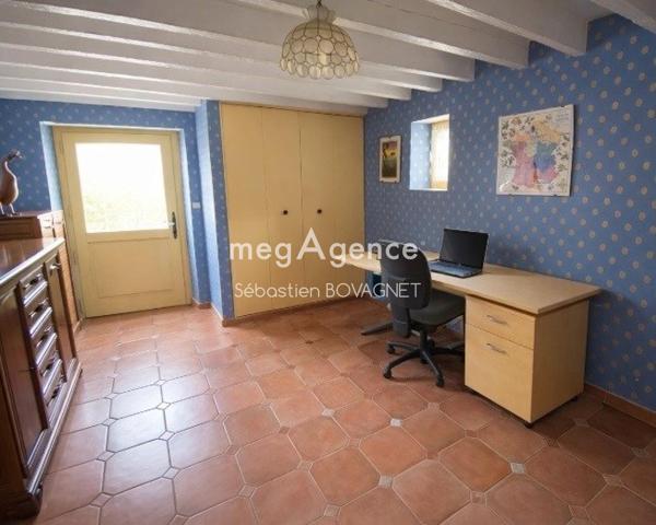 Maison à LA CHAPELLE-SAINT-AUBIN, 72650 - 8 pièces 180m²