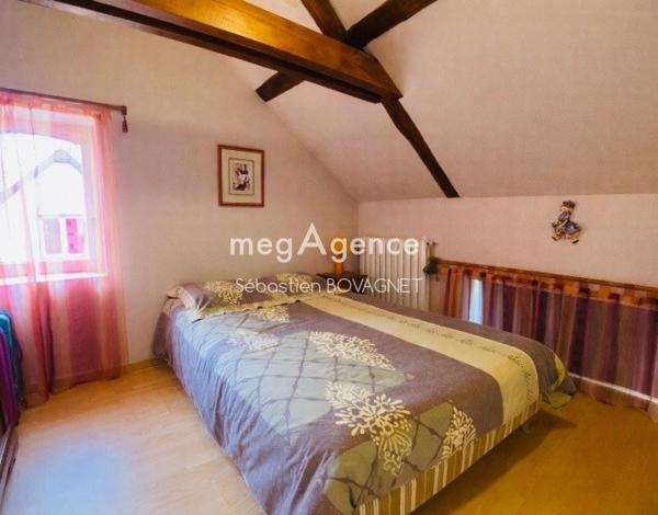 Maison à LA CHAPELLE-SAINT-AUBIN, 72650 - 8 pièces 180m²