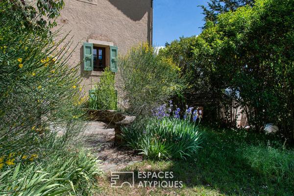 Entre nature et lumière, une bastide du XVIIIe siècle au pied de la montagne de Lure