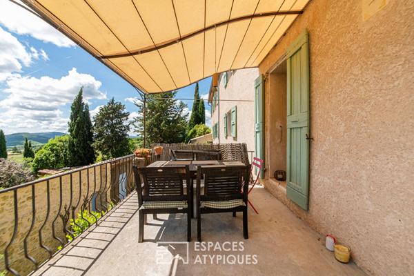 Entre nature et lumière, une bastide du XVIIIe siècle au pied de la montagne de Lure
