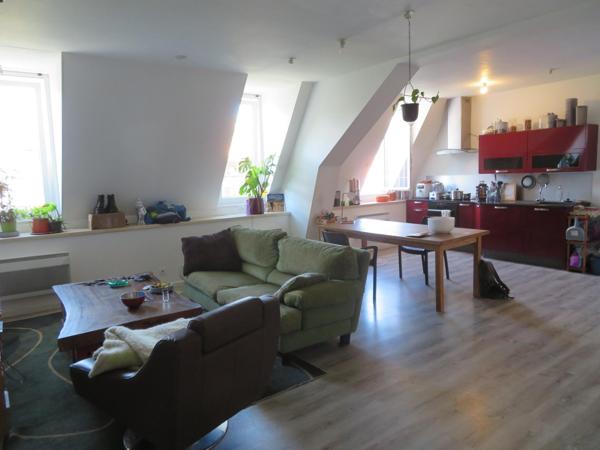appartement sous combles au 3ème étage
