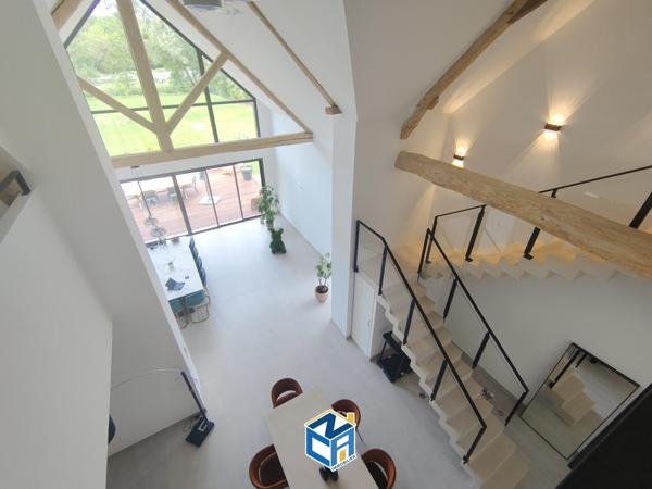 Exceptionnelle grange rénovée de 300 m² – Prestations haut de gamme