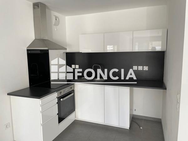 Location Appartement 2 pièces 46.5 m² - 7 RUE ALEXANDRE DUMAS Marseille 13008