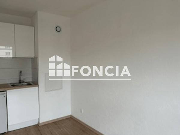 Location Studio 27 m² - 43 RUE DE SAURUPT Nancy 54000