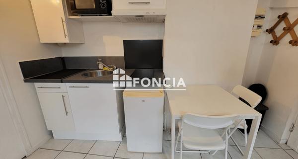 Location Studio meublé 13 m² - Clermont-ferrand 63000