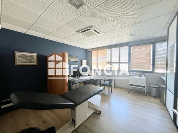 À vendre Local commercial 147.96 m² - Béziers 34500