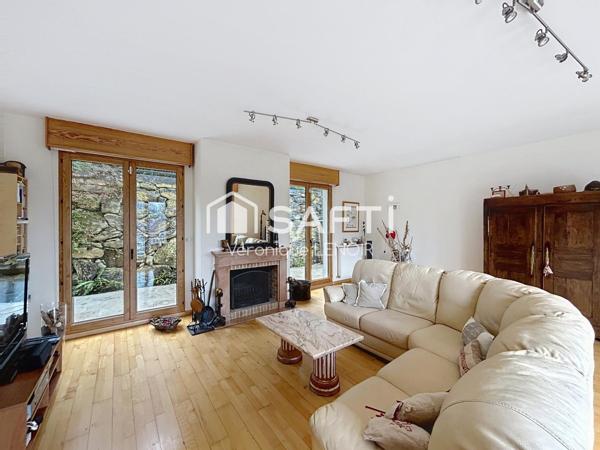 Le Mesnil Le Roi - Maison familiale 6P de 238m2 sur un terrain de 1273m2