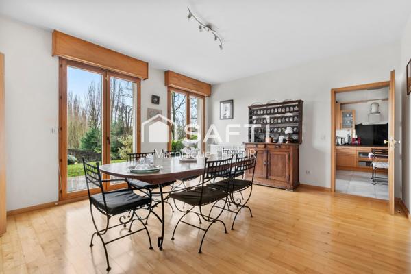 Le Mesnil Le Roi - Maison familiale 6P de 238m2 sur un terrain de 1273m2