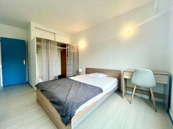 Dpt Finistère (29), à vendre QUIMPER Ouest - appartement rénové meublé T5 en collocation de 96 m² habitable - deux loggias -Cave