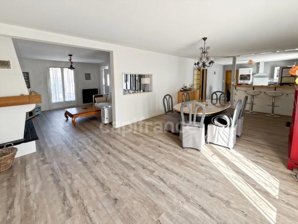 ARNAGE  à vendre EN EXCLUSIVITÉ quartier La Gauterie maison 4 chambres dont une de plain pied