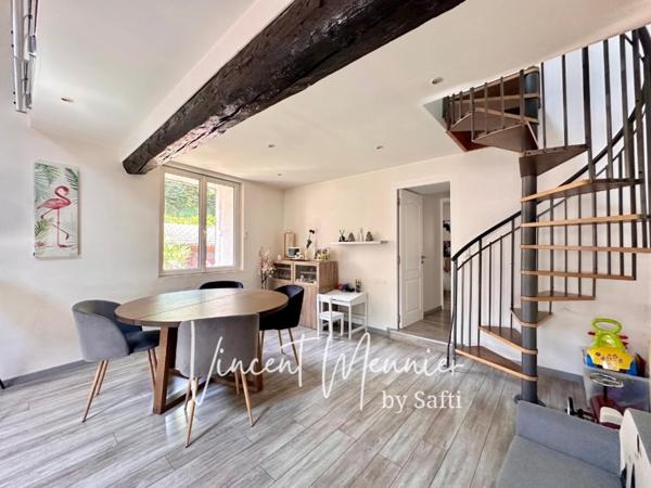 Maison de ville 110 m2 avec terrasse, Garage et salle de Cinéma