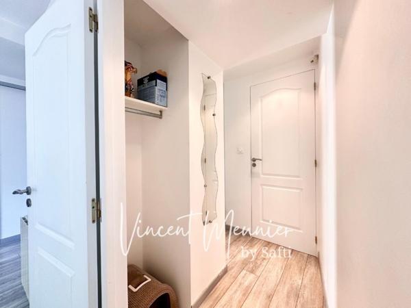 Maison de ville 110 m2 avec terrasse, Garage et salle de Cinéma