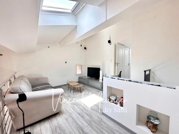 Maison de ville 110 m2 avec terrasse, Garage et salle de Cinéma