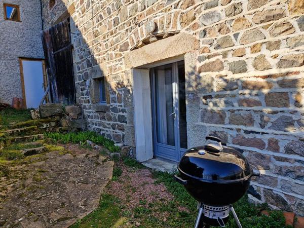 ST JUST EN CHEVALET - TENEMENT IMMOBILIER