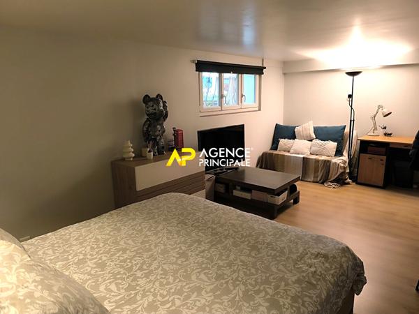 Argenteuil - Maison 4 pièces 1114 m2 €375 000 ** - Référence 4434