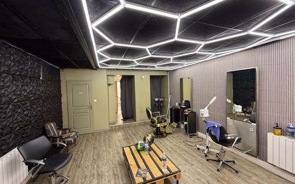 Immeuble à vendre    5 pièces • 156 m2 Jarnac