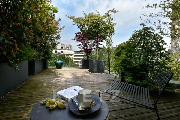 Spectaculaire Hôtel particulier contemporain