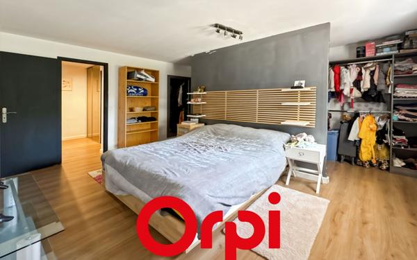 Maison à vendre    6 pièces •  Le Beausset