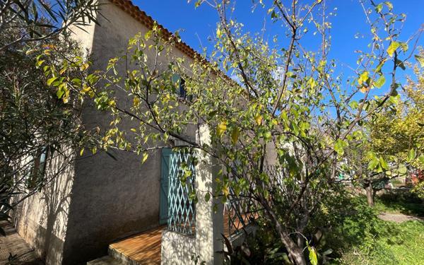 Maison à vendre    5 pièces •  Sanary-sur-Mer