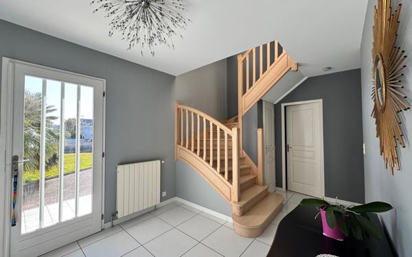 Maison à vendre    6 pièces • 180 m2 Lescar