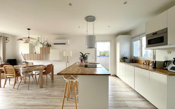 Maison à vendre    4 pièces •  Junas