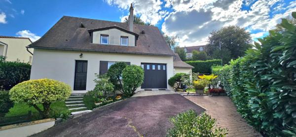 Maison de type 6,  sur un terrain de 573 m², garage privatif et jardin, sur la commune de Coulounieix Chamiers