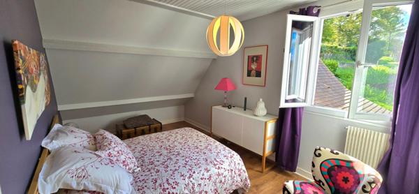 Maison de type 6,  sur un terrain de 573 m², garage privatif et jardin, sur la commune de Coulounieix Chamiers