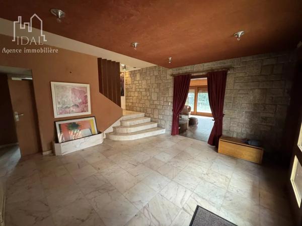 Vente Maison 11 pièces 272 m2 à Le Malzieu-Ville